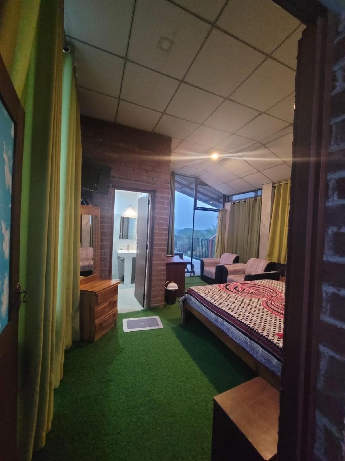 Ciel Star Anuradhapura Hotel Exterior photo